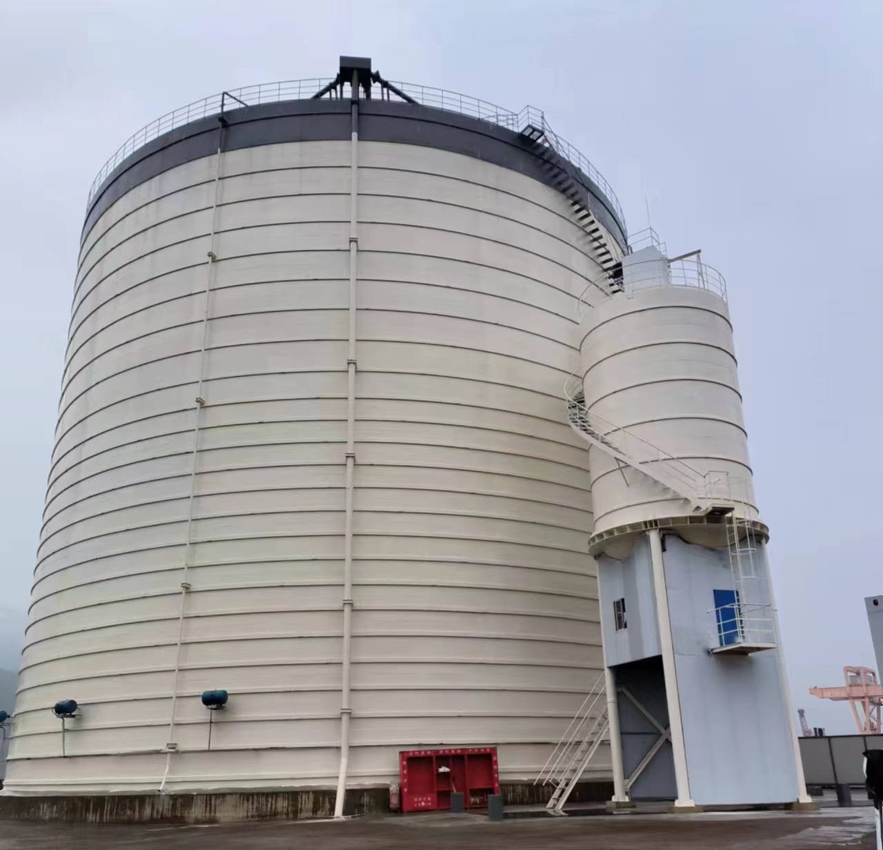 福绵10万吨水泥钢板库